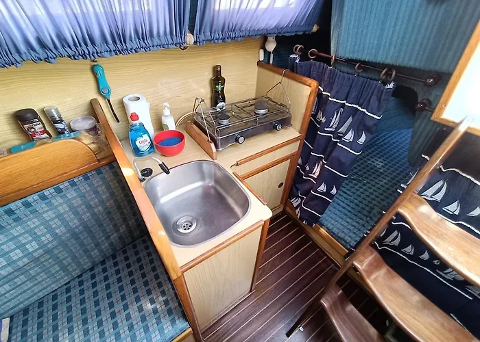 Botel Portuguese Sailboat Experience I *